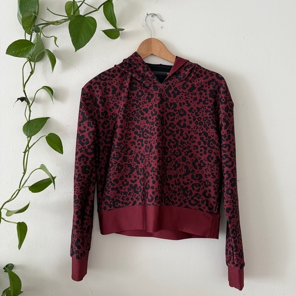 Cor By UltraCor Long Sleeve Hooded Leopard Print Maroon and Black Athletic - Picture 5 of 6